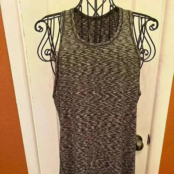 Lululemon Goal Up Tank Tie Back Women's Size 6 - Picture 1 of 3